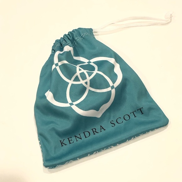 Kendra Scott Jewelry Bag - Picture 6 of 8
